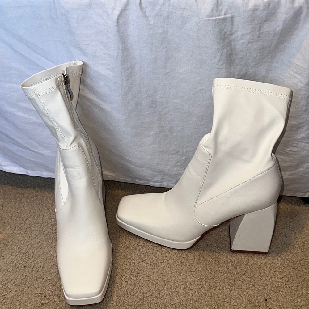 Princess Polly White Heeled Boots with Chunky Block Heel
